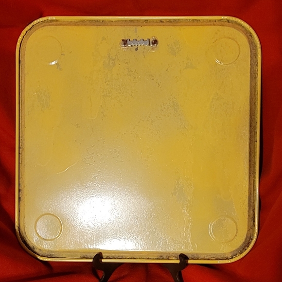 Vintage Tray Memo Board With Coordinating Clips - Picture 2 of 3